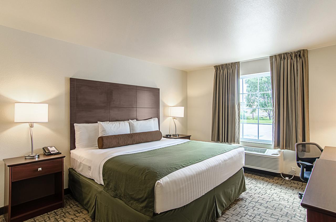 Cobblestone Inn & Suites - Guernsey Exteriör bild